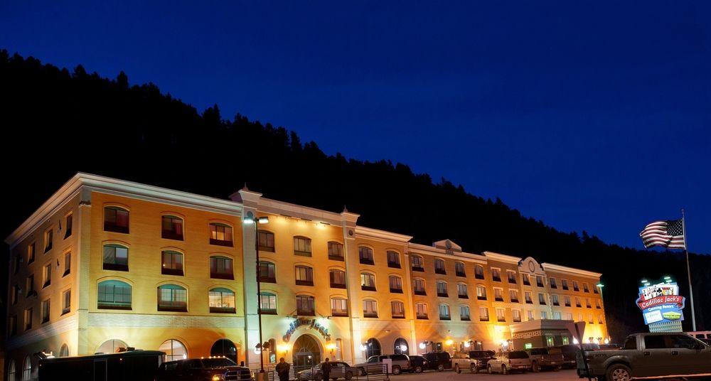 Doubletree By Hilton Deadwood At Cadillac Jack'S Екстер'єр фото