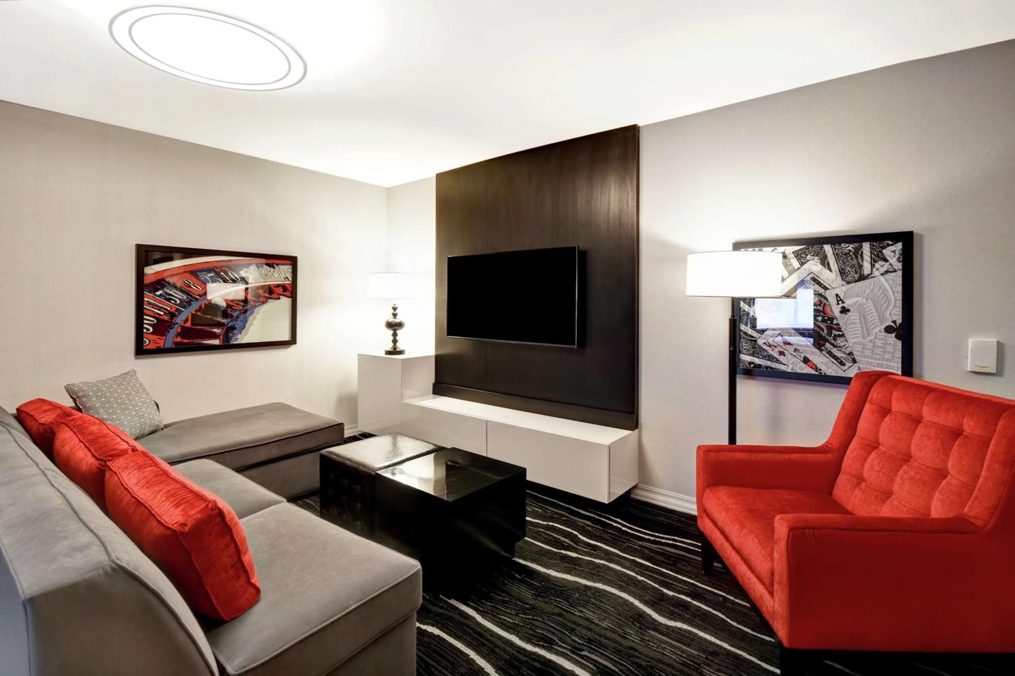 Doubletree By Hilton Deadwood At Cadillac Jack'S Екстер'єр фото