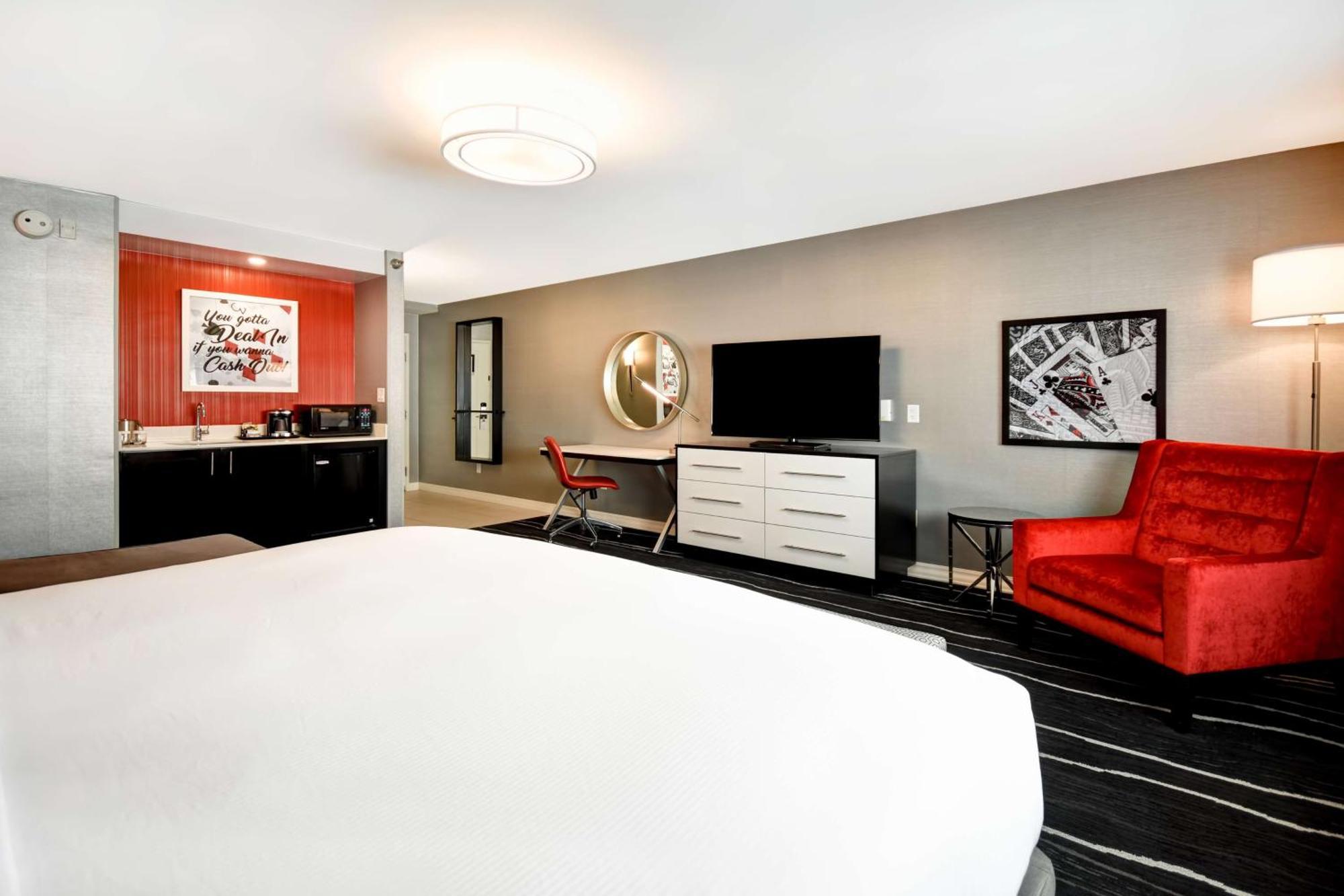 Doubletree By Hilton Deadwood At Cadillac Jack'S Екстер'єр фото